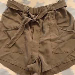 Atwood Olive shorts